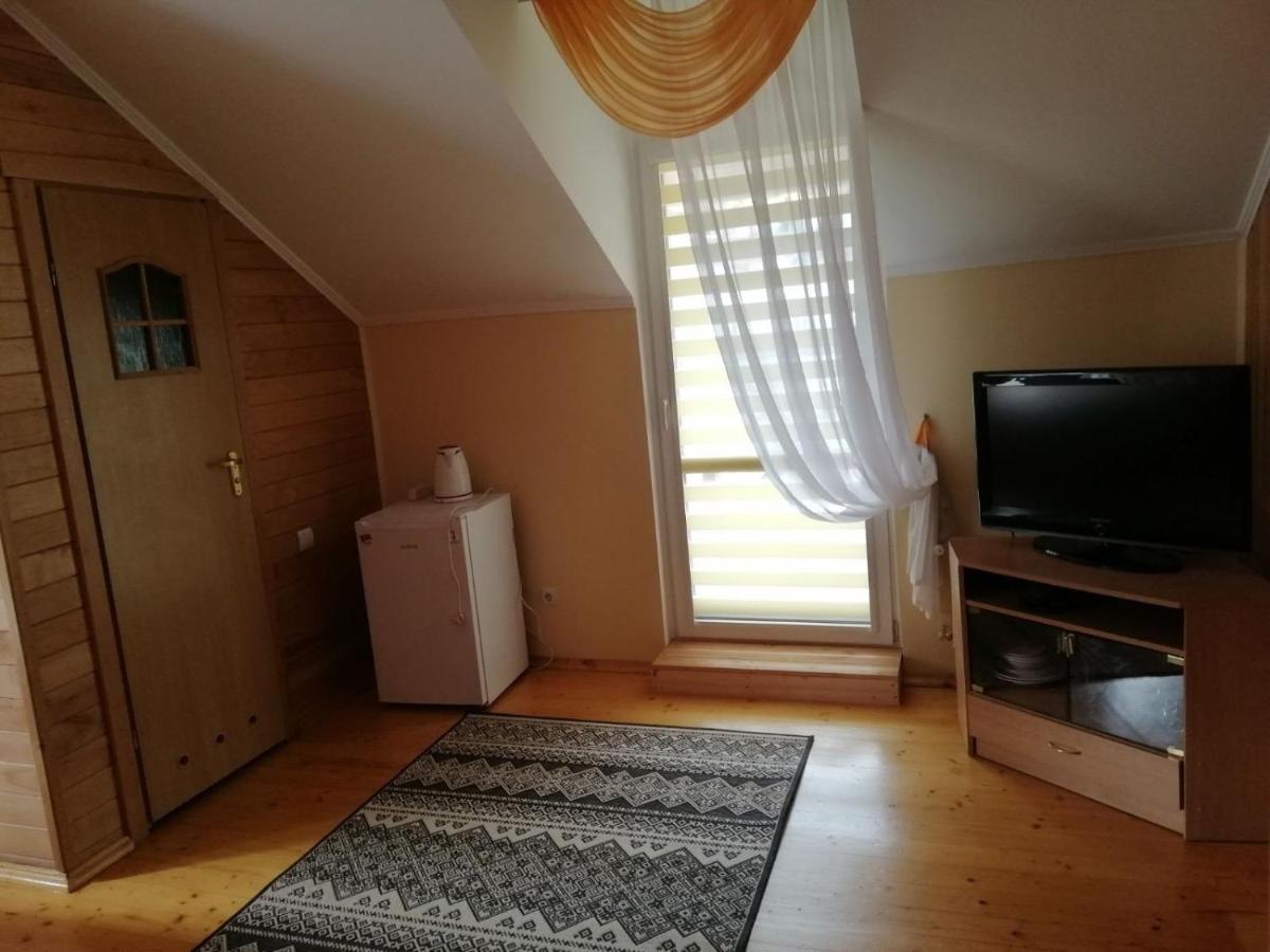 Hotel Yavir Jaremtsje Buitenkant foto