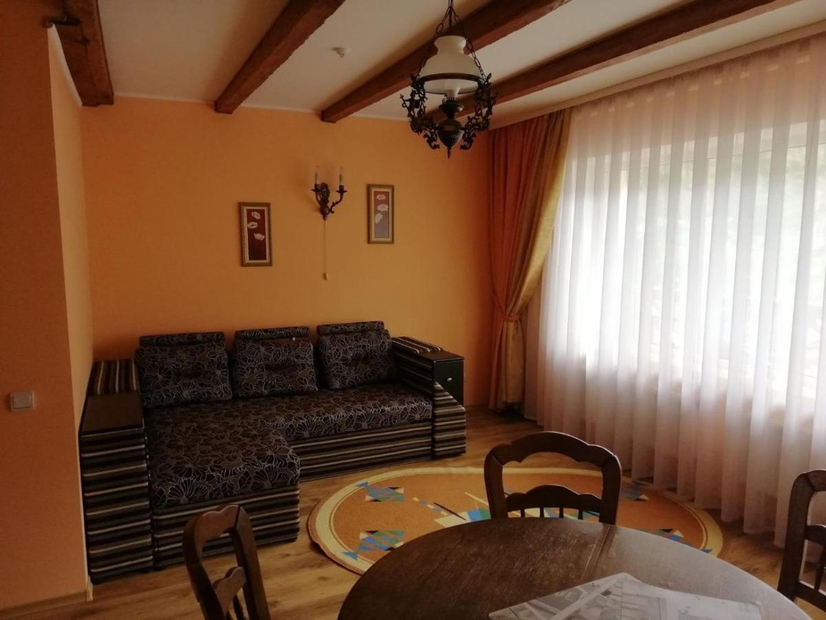 Hotel Yavir Jaremtsje Buitenkant foto